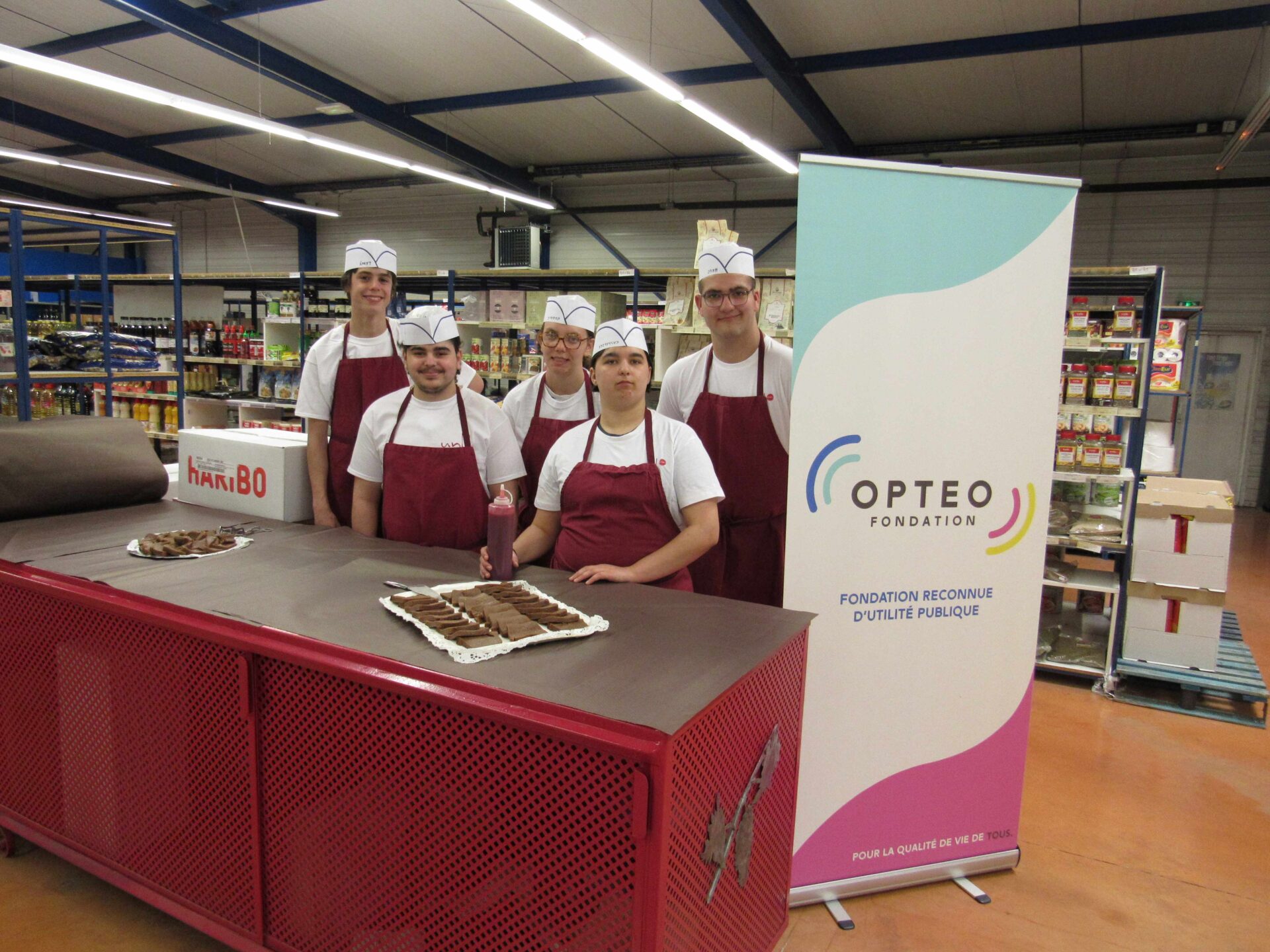 Les jeunes de l’IME du Puits-de-Calès à la rencontre de l’entreprise ARTIMAT