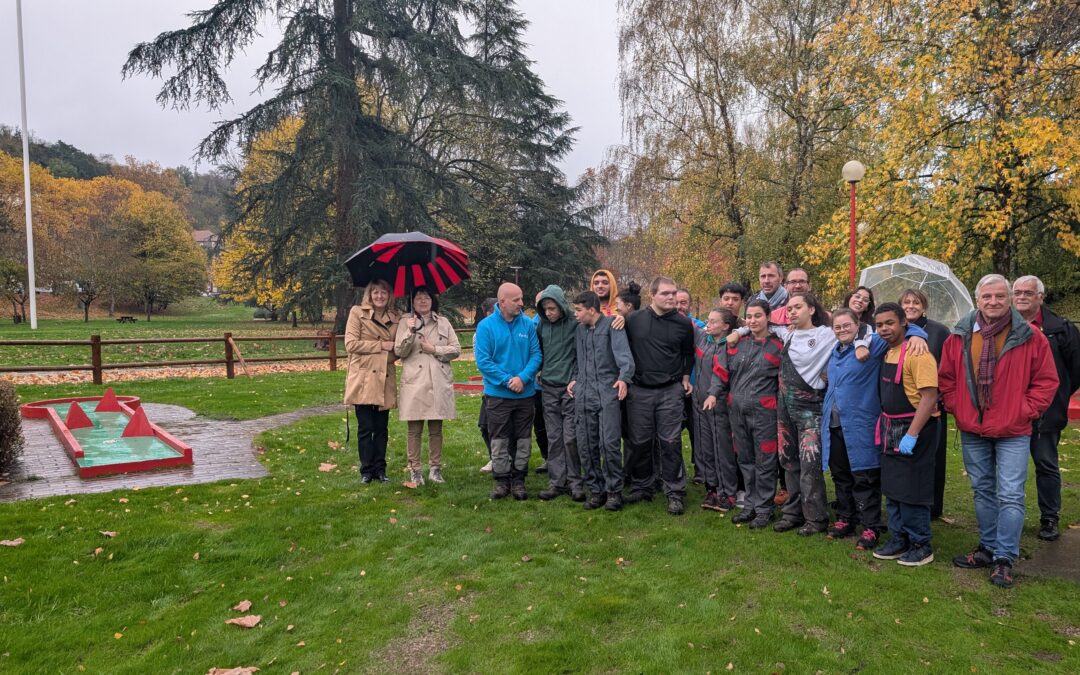 Inauguration du mini-golf de Cransac : l’IME à l’œuvre pour un projet inclusif et citoyen
